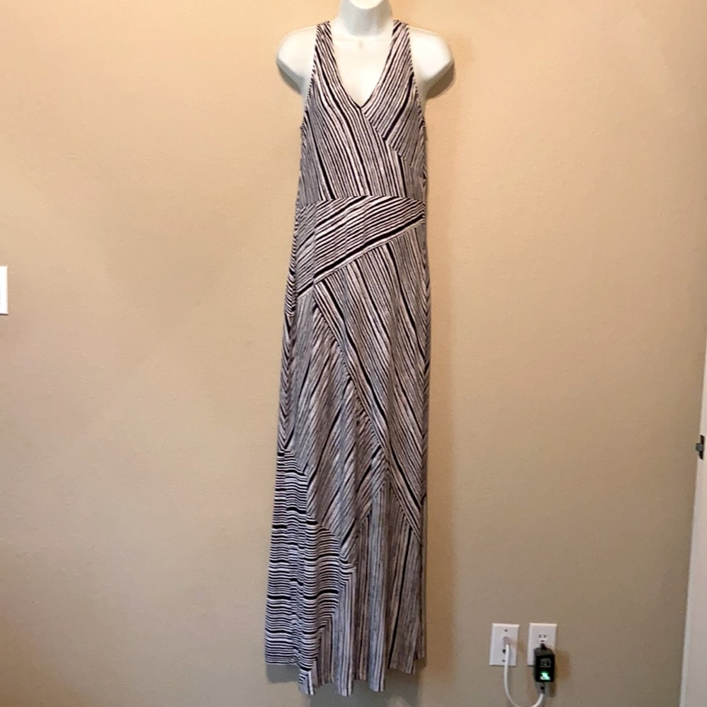 Tommy Bahama maxi dress in black and white. Size L
